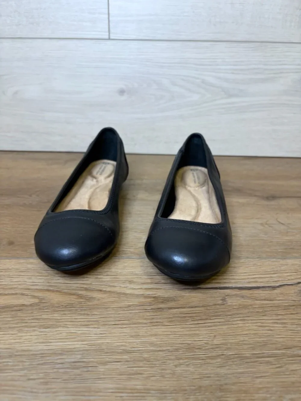 Giani Bernini Women's Taylee Memory Foam Cap Toe Ballet Flats Size 5.5M
